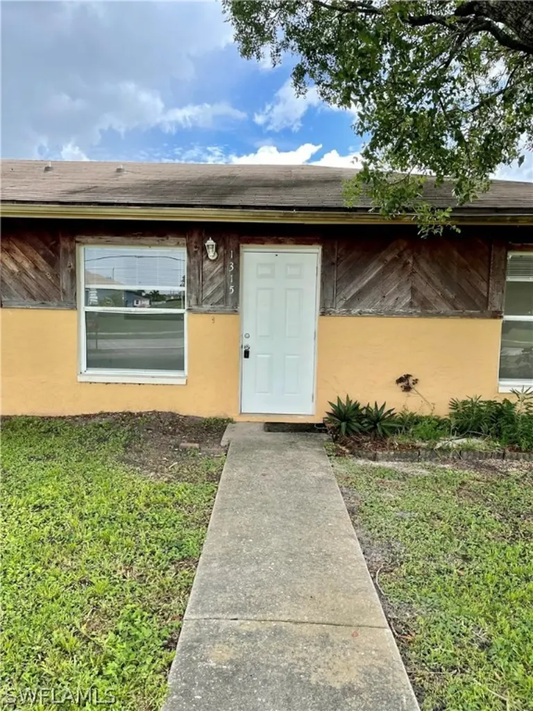 1315 Andalusia Boulevard Cape Coral FL 33909
