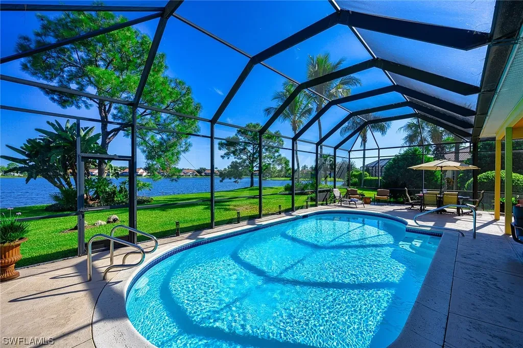 6664 Huntley Lane N Naples FL 34104
