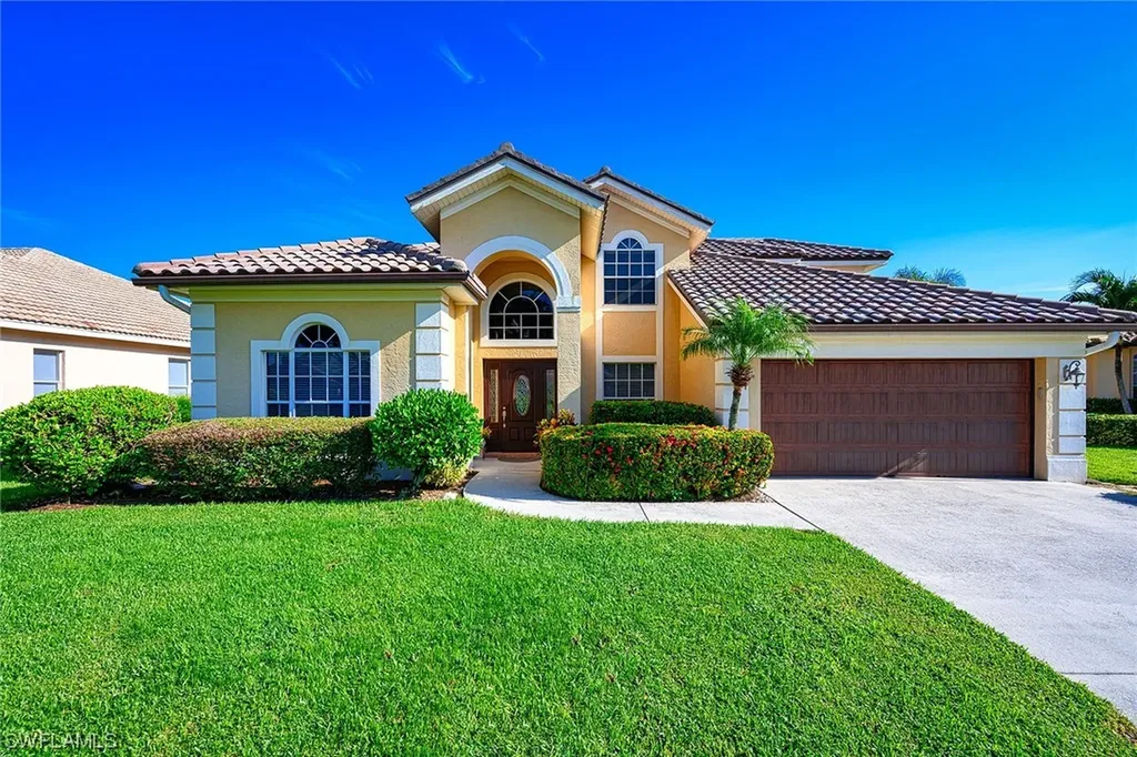 6664 Huntley Lane N Naples FL 34104