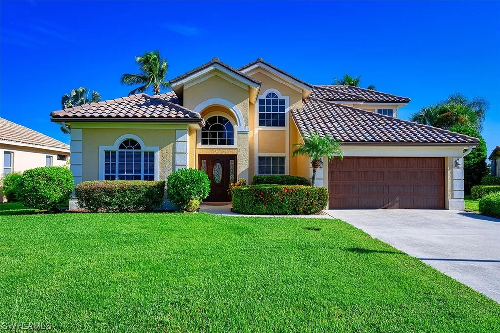 6664 Huntley Lane N Naples FL 34104