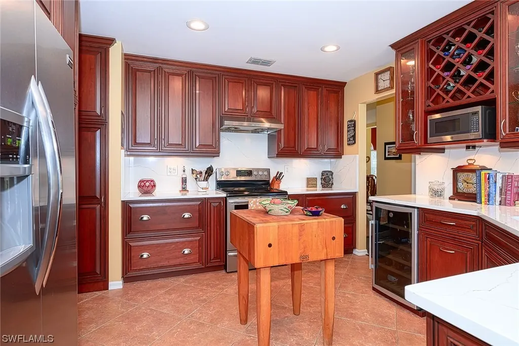6664 Huntley Lane N Naples FL 34104