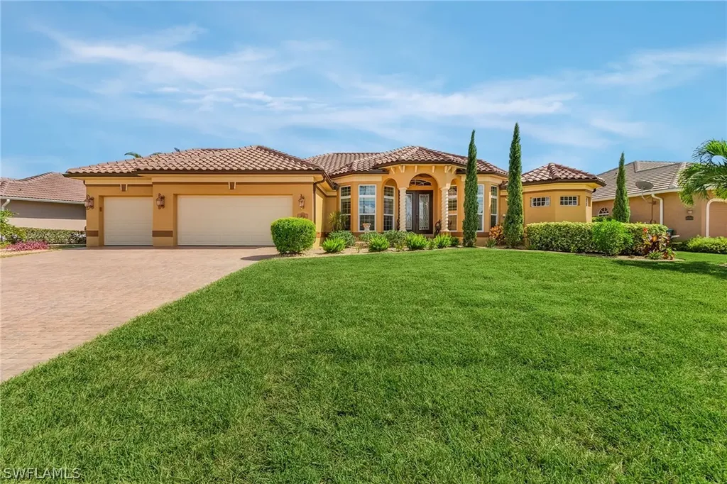 2012 SE 21st Street Cape Coral FL 33990