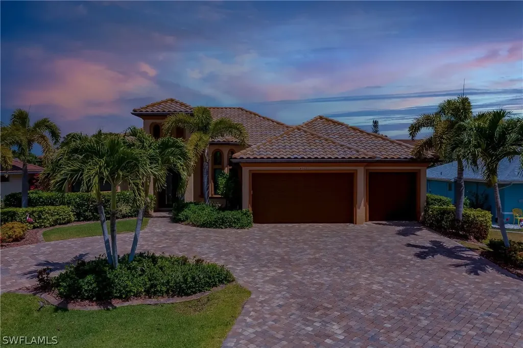 4903 Triton Court W Cape Coral FL 33904