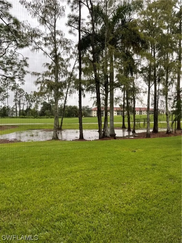 7360 Glenmoor Lane Naples FL 34104