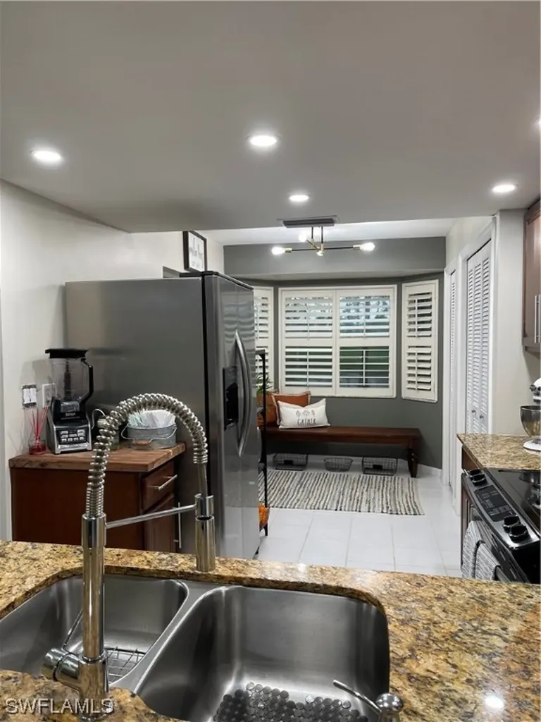7360 Glenmoor Lane Naples FL 34104