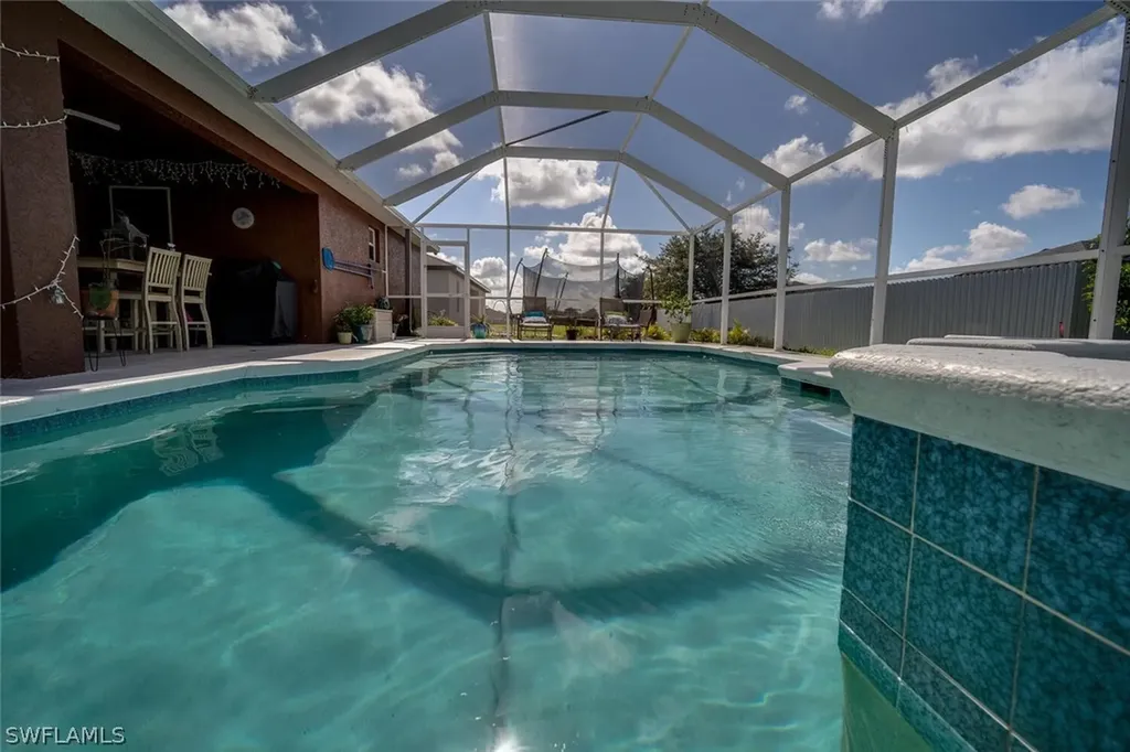 2808 NW 6th Street Cape Coral FL 33993