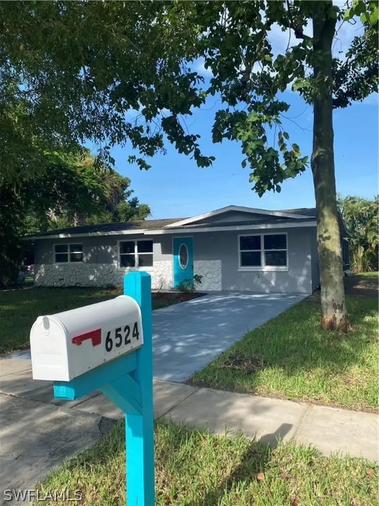 6524 Converse Street Fort Myers FL 33919