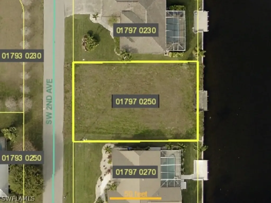3907 SW 2nd Avenue Cape Coral FL 33914