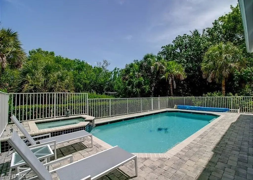 509 Lagoon Drive Sanibel FL 33957
