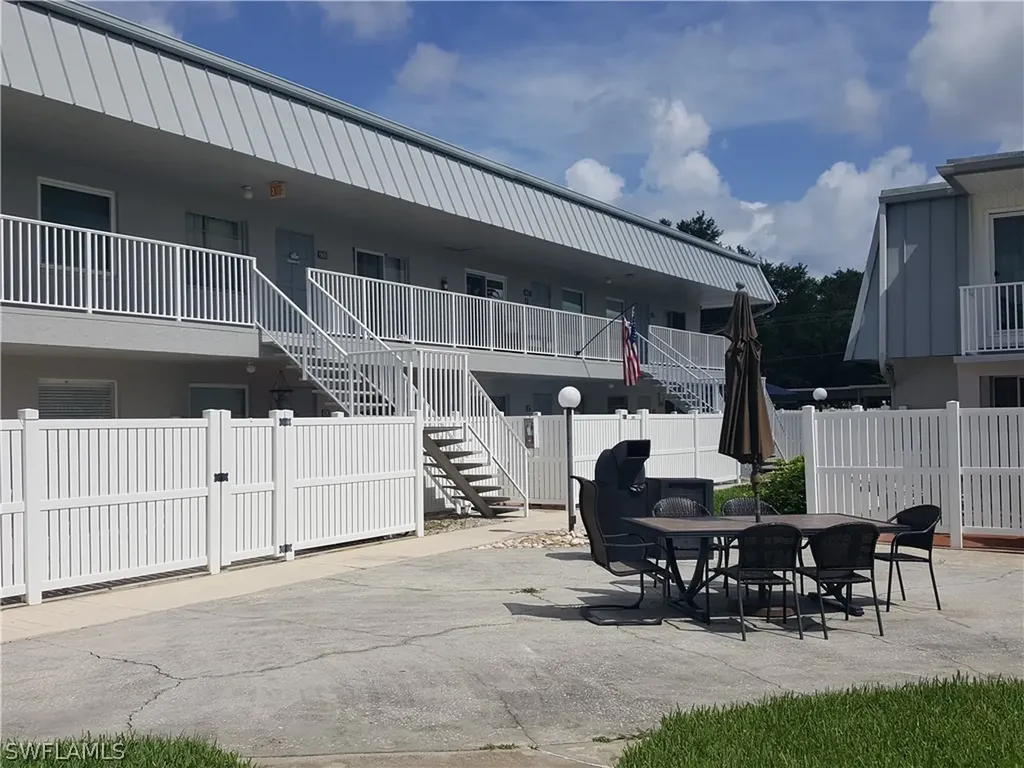 6777 Winkler Road Fort Myers FL 33919