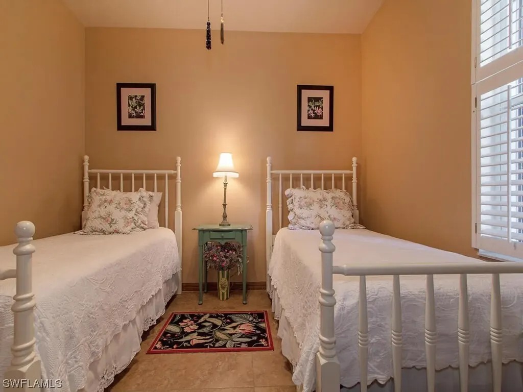 519 Roma Court Naples FL 34110