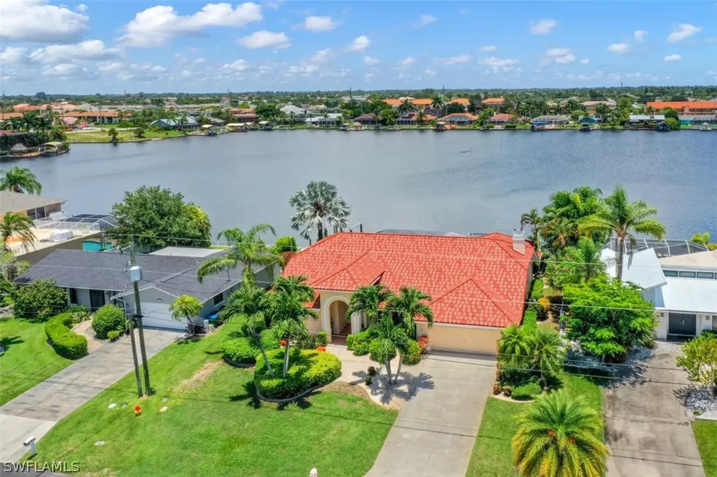 625 SW 49th Lane Cape Coral FL 33914