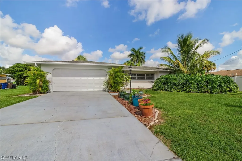 100 Maple Avenue S Lehigh Acres FL 33936