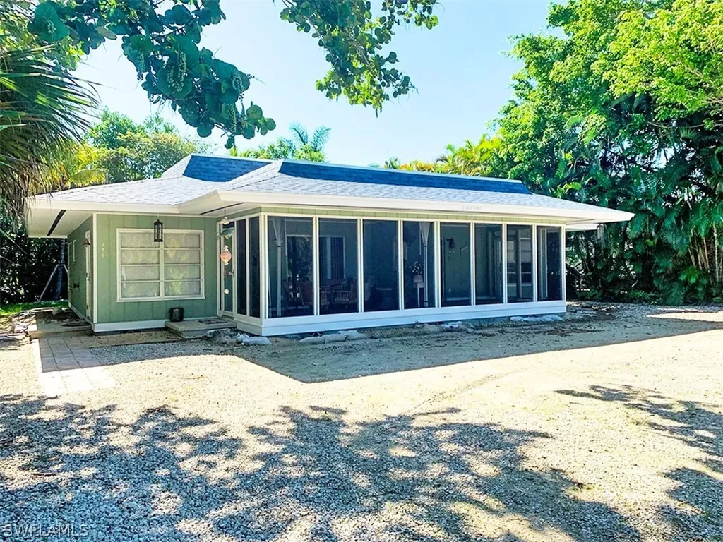 754 Donax Street Sanibel FL 33957