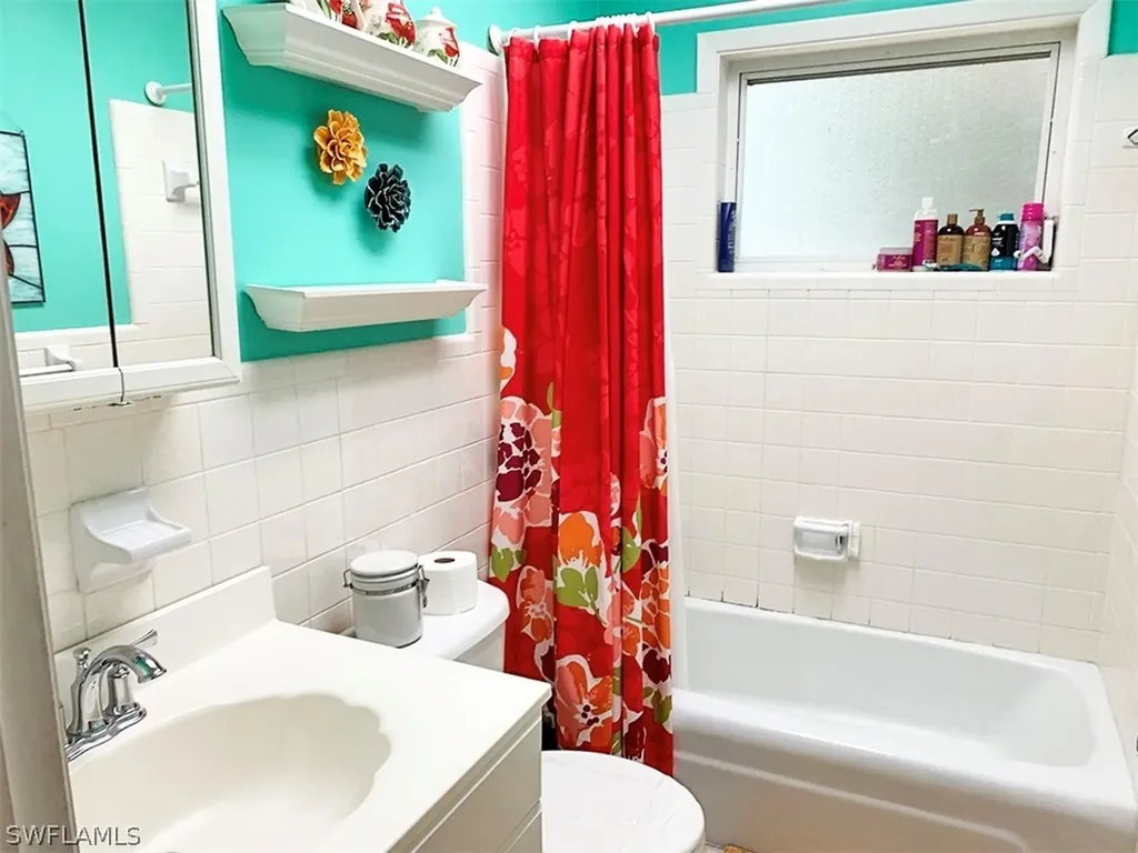 754 Donax Street Sanibel FL 33957