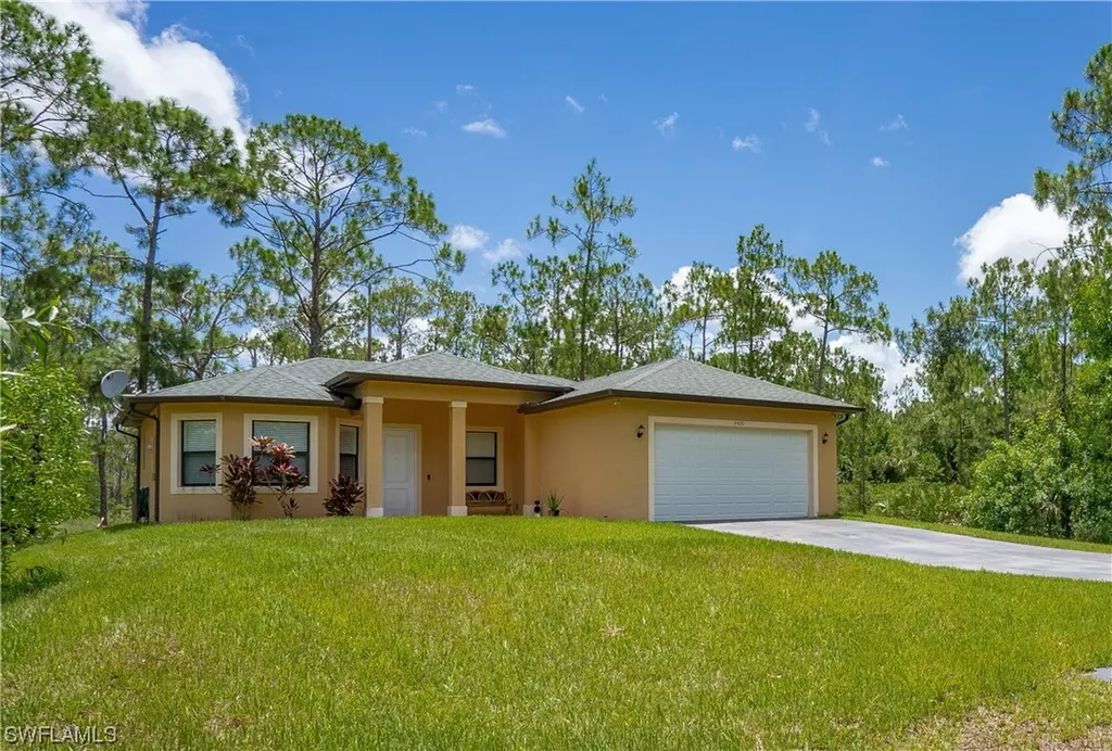 Naples FL, 4420 16TH Street NE
