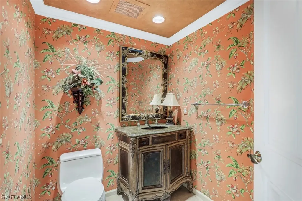 1060 Borghese Lane Naples FL 34114