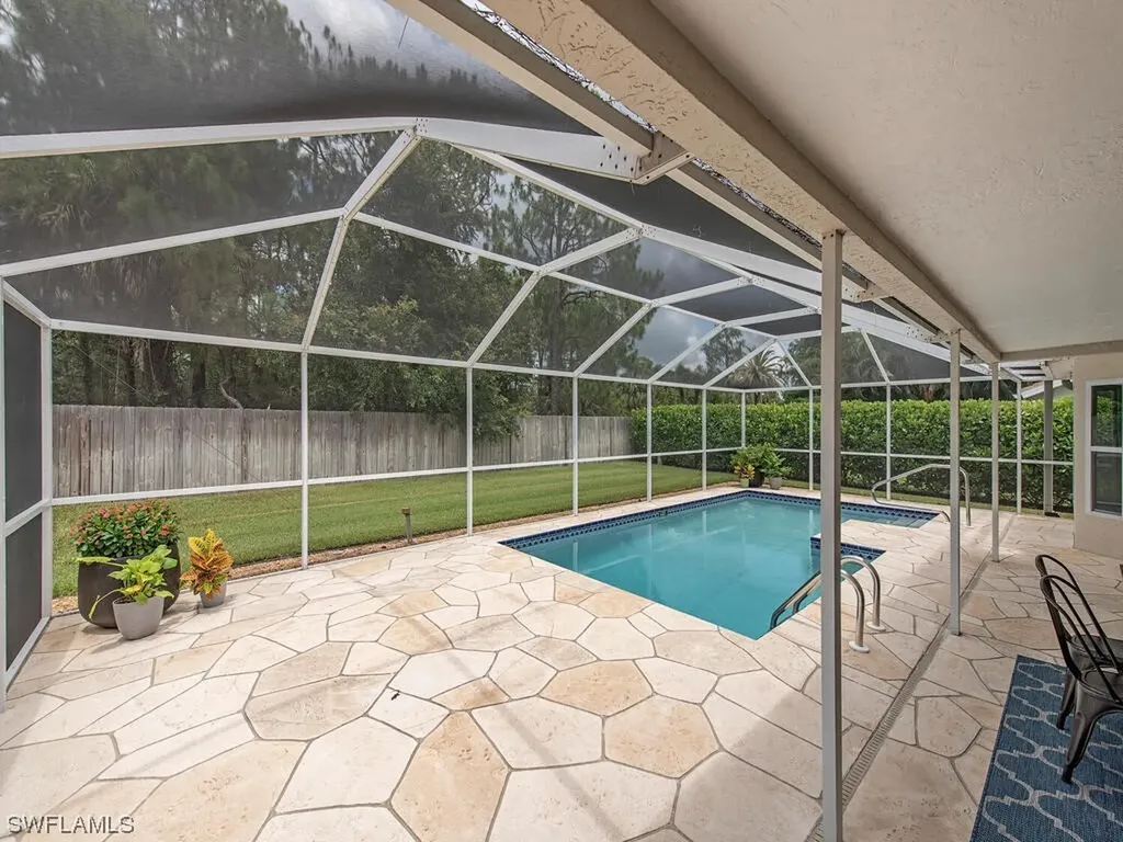 105 Saint James Way Naples FL 34104