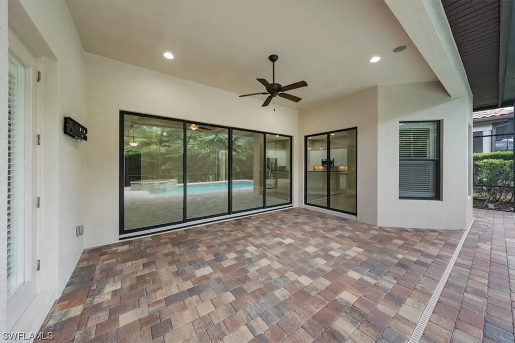 15918 Secoya Reserve Circle Naples FL 34110