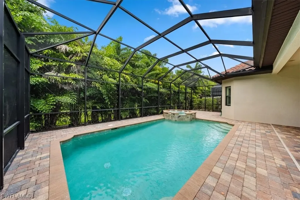 15918 Secoya Reserve Circle Naples FL 34110