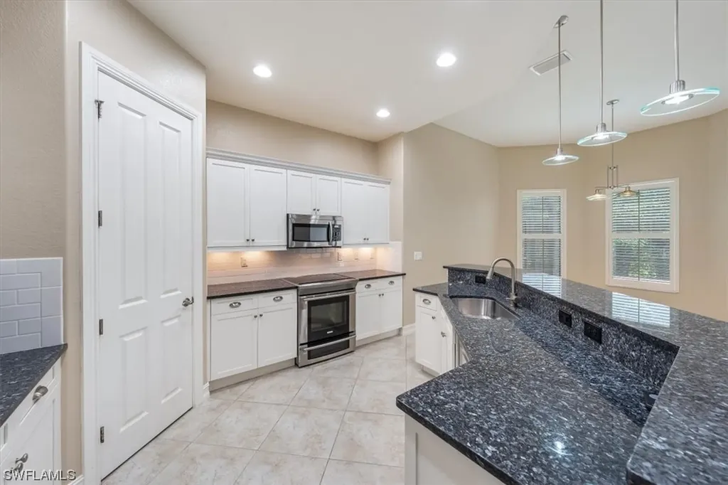 15918 Secoya Reserve Circle Naples FL 34110