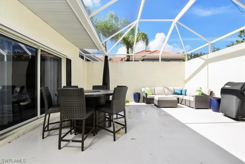 4536 Court Way Naples FL 34109