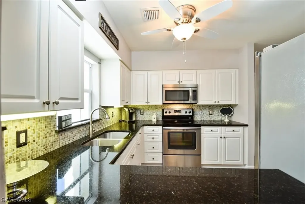 4536 Court Way Naples FL 34109