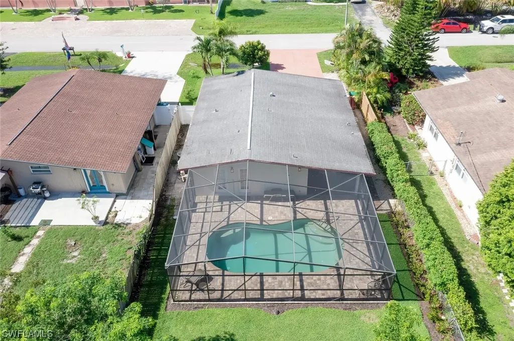747 102nd Avenue N Naples FL 34108