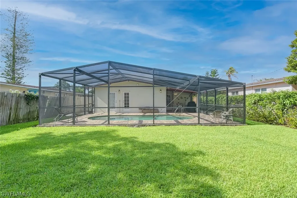 747 102nd Avenue N Naples FL 34108
