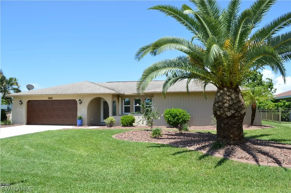3724 SE 17th Avenue Cape Coral FL 33904