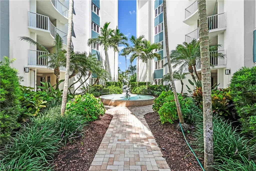 1300 Gulf Shore Boulevard N Naples FL 34102