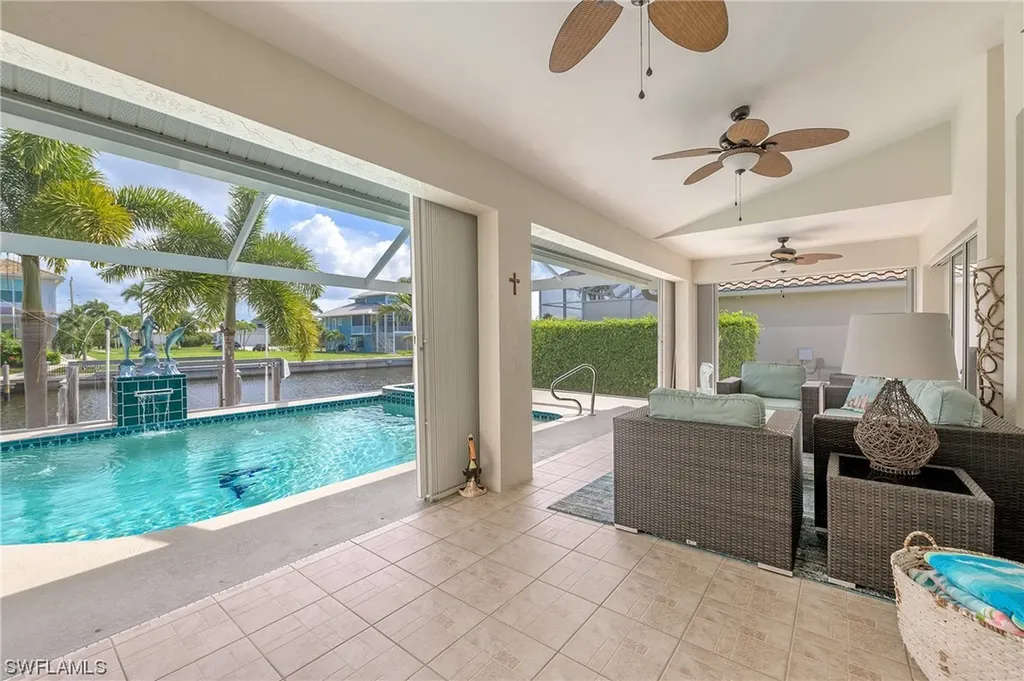 1060 Cottonwood Court Marco Island FL 34145