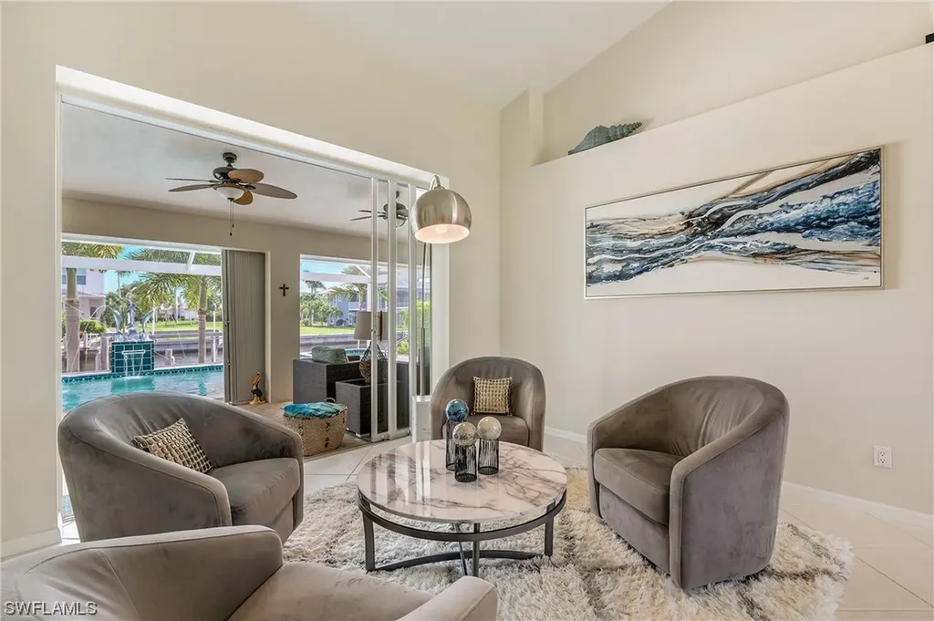 1060 Cottonwood Court Marco Island FL 34145