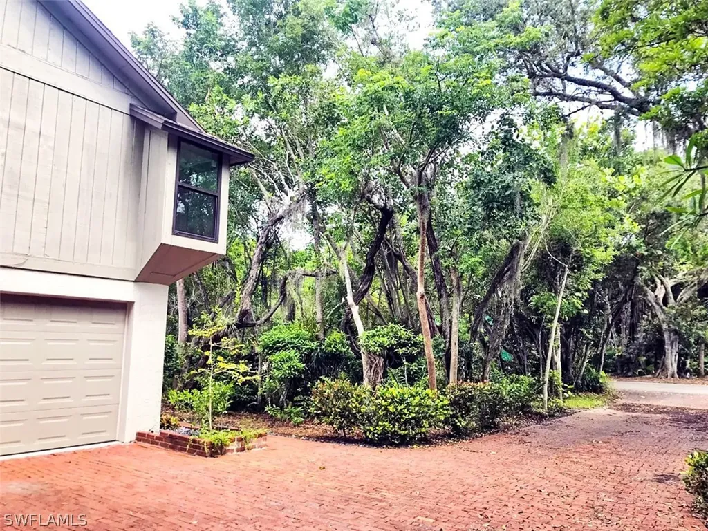 1702 Bunting Lane Sanibel FL 33957
