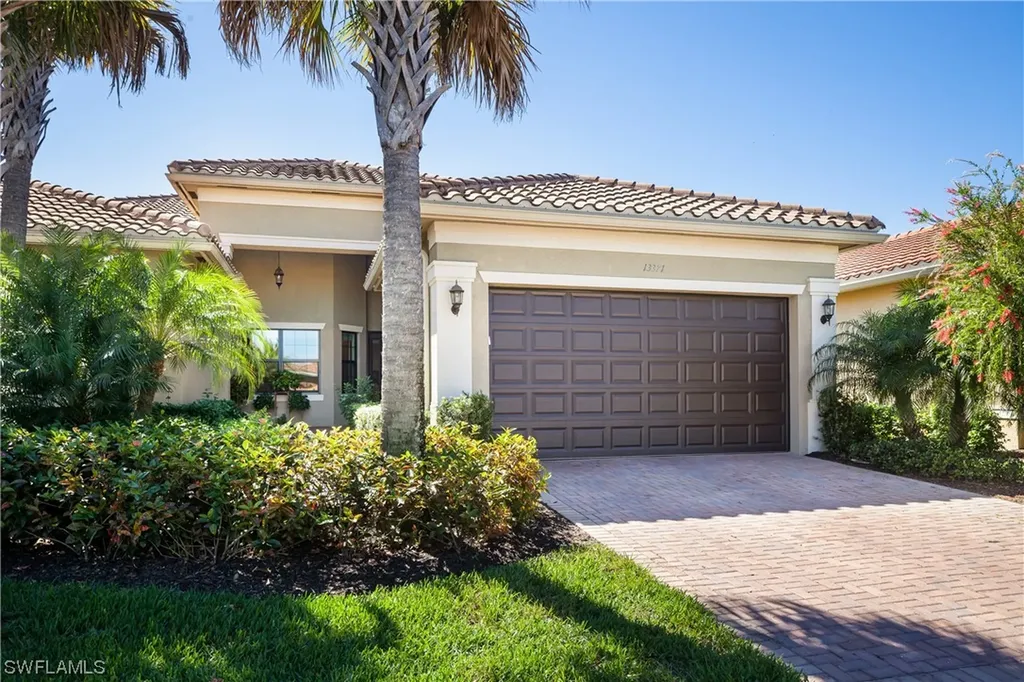 13371 Silktail Drive Naples FL 34109