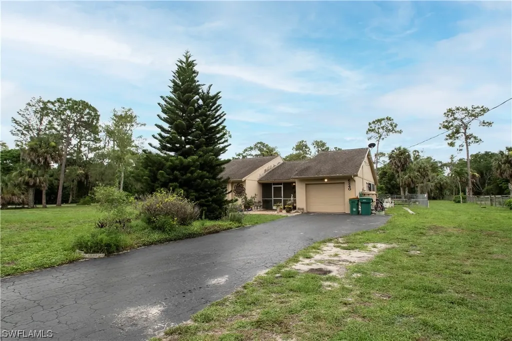 6240 Dogwood Way Naples FL 34116
