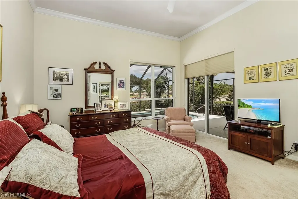2505 High Court Naples FL 34105
