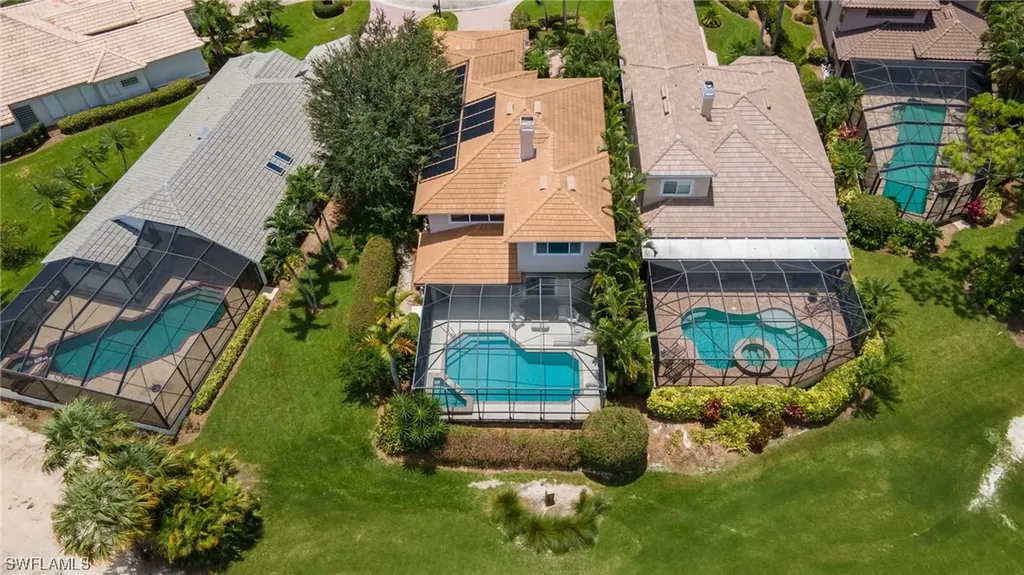 2505 High Court Naples FL 34105