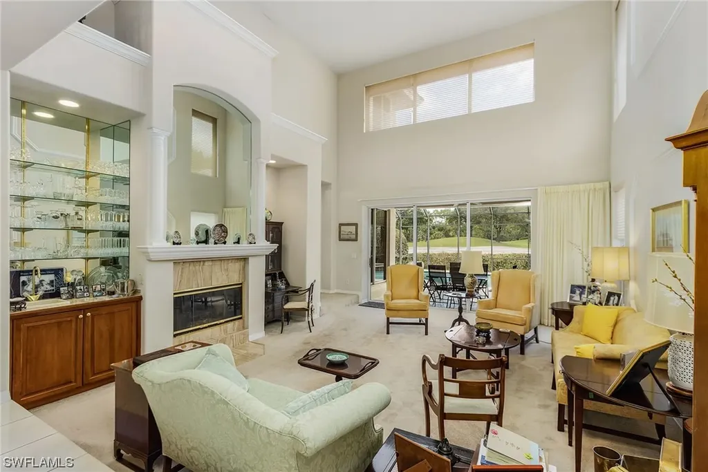 2505 High Court Naples FL 34105