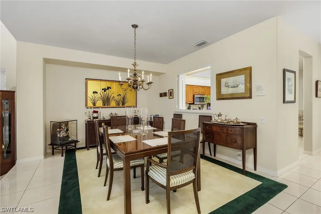 2505 High Court Naples FL 34105