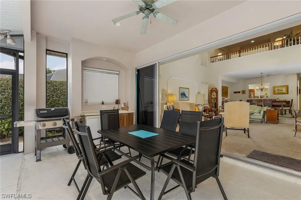2505 High Court Naples FL 34105