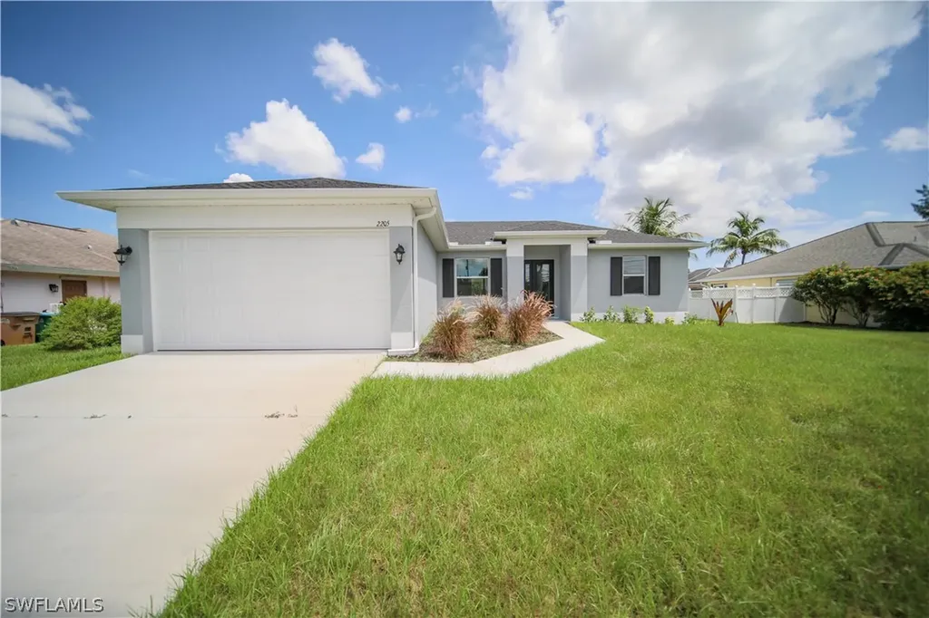 2205 SE 8th Terrace Cape Coral FL 33990
