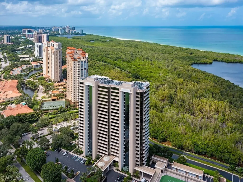 6825 Grenadier Boulevard W Naples FL 34108