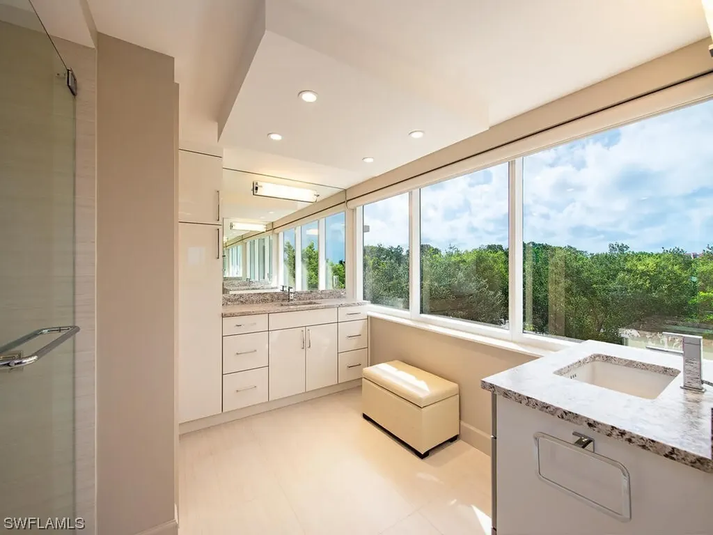 6825 Grenadier Boulevard W Naples FL 34108