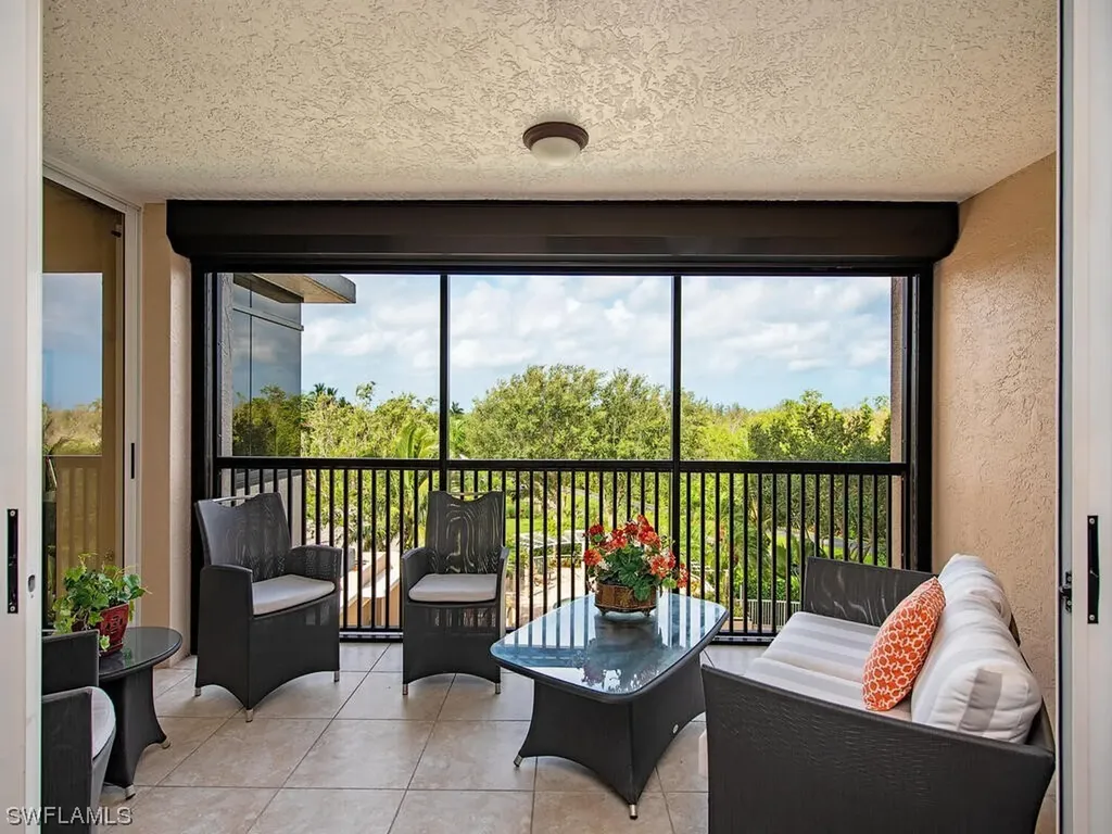 6825 Grenadier Boulevard W Naples FL 34108