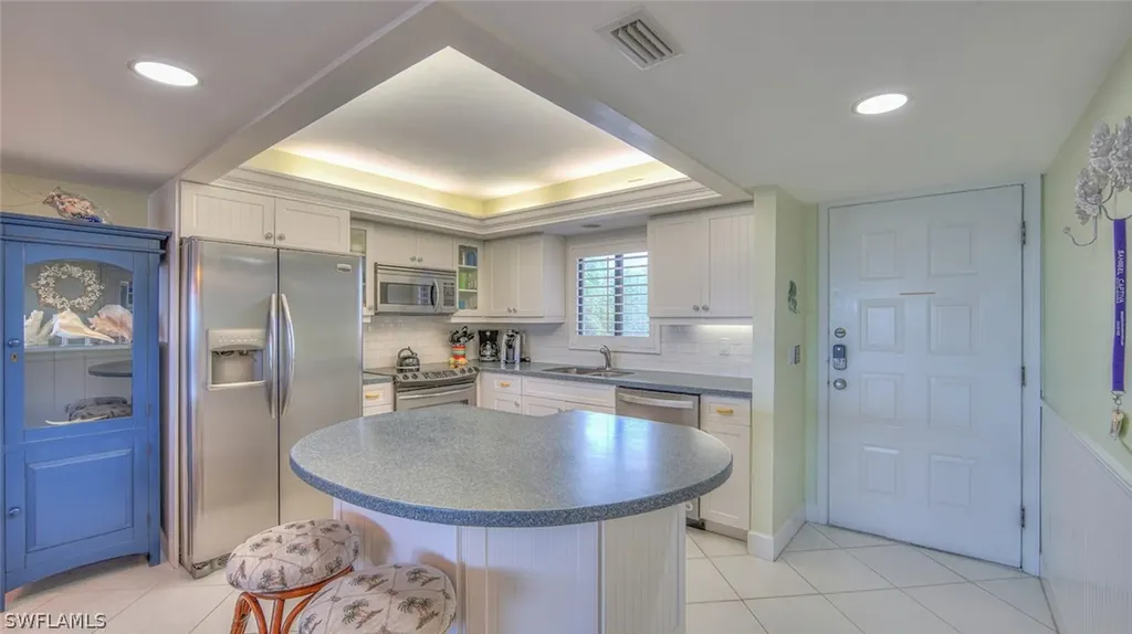 2475 W Gulf Drive Sanibel FL 33957