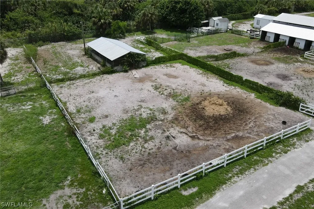 2400 Oil Well Road Naples FL 34120