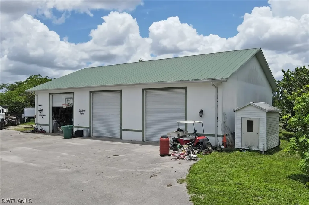 2400 Oil Well Road Naples FL 34120