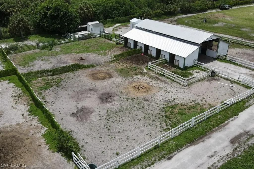 2400 Oil Well Road Naples FL 34120