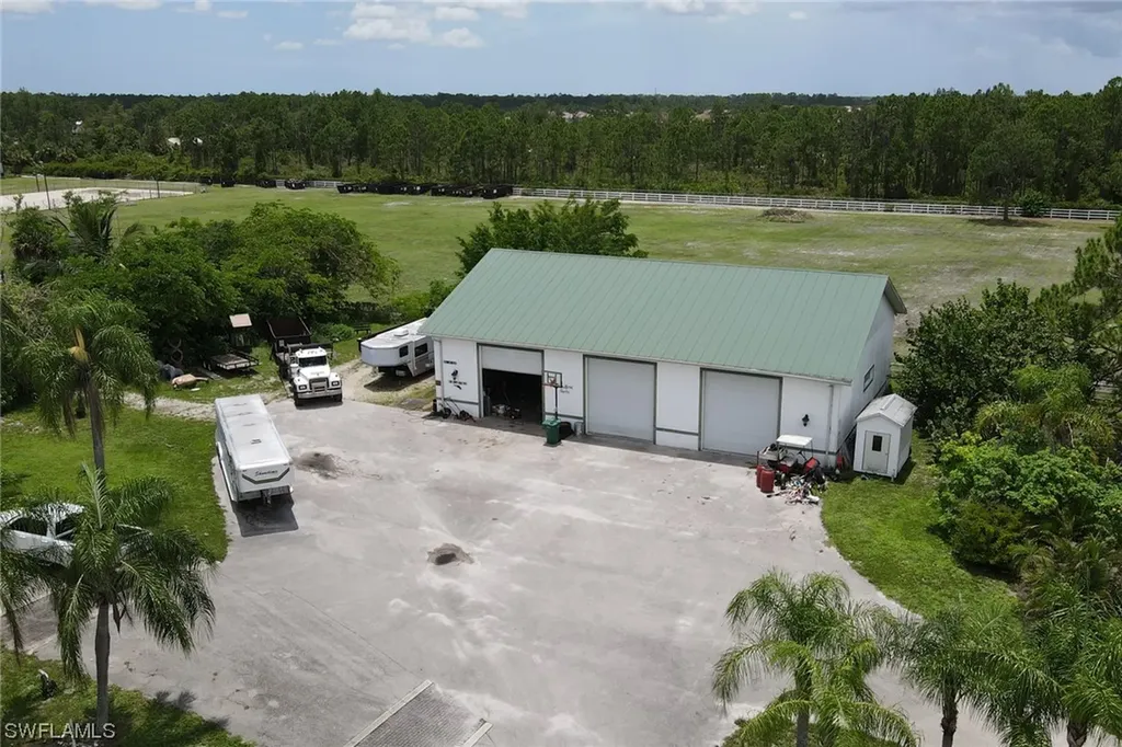 2400 Oil Well Road Naples FL 34120
